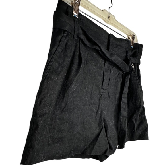 Banana‎ Republic Black Linen Blend Shorts with Belt - Picture 2 of 6